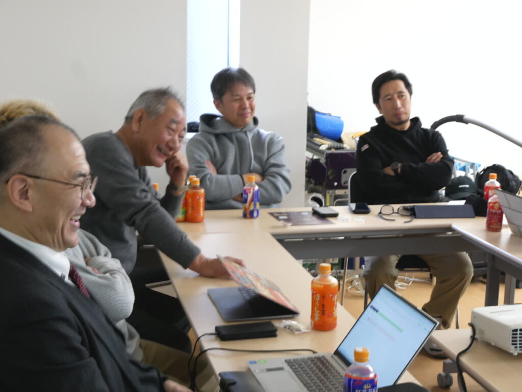 次年度の計客を練る理事メンバー